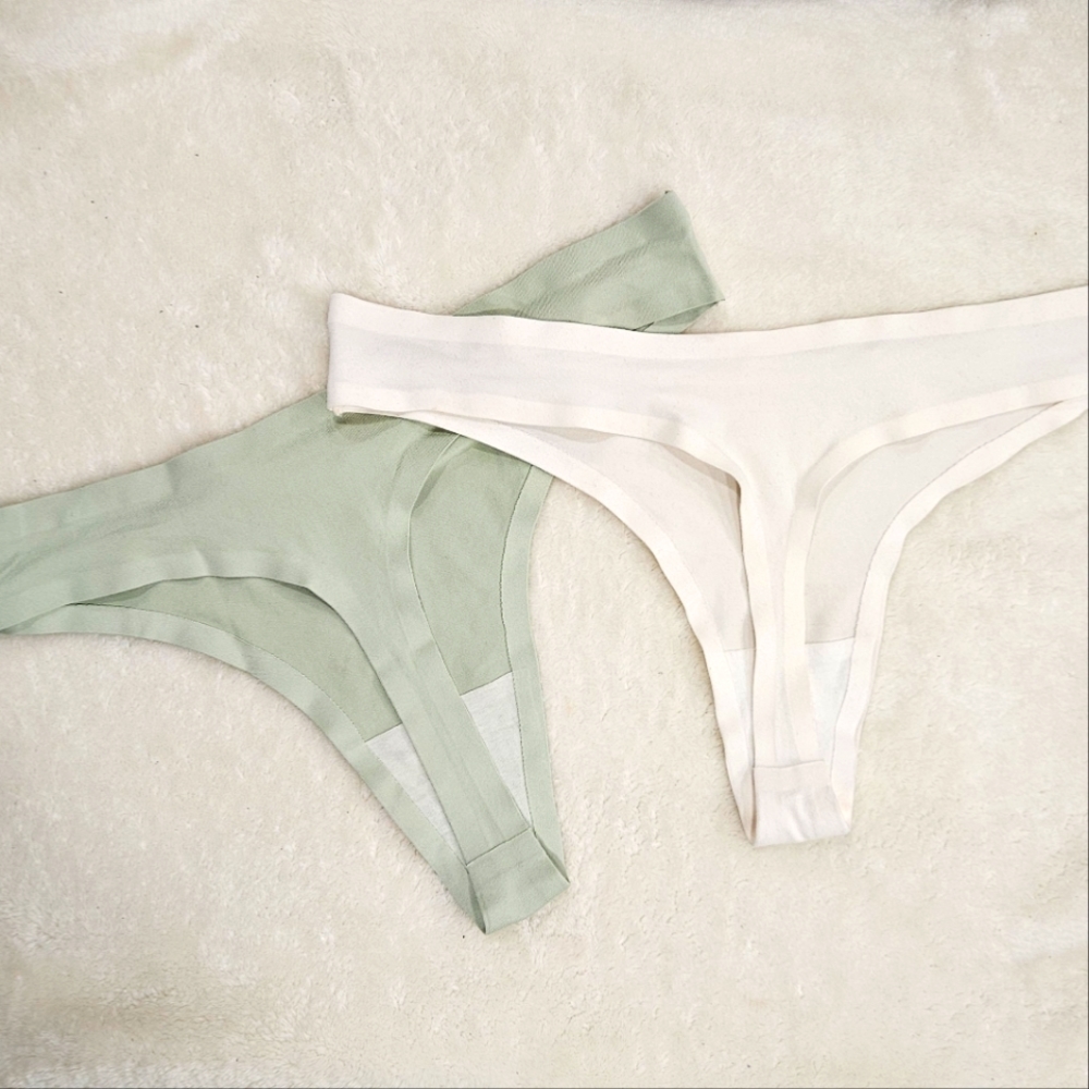 Tranquil & True Thong Set